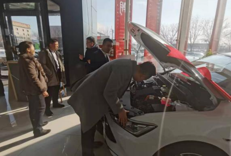 迎賓汽車公司走訪新能源車企，尋求合作發(fā)展新模式
